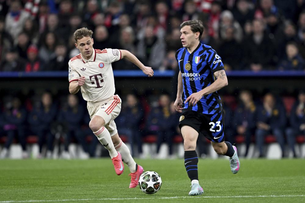 三人虽然表 三人虽然表